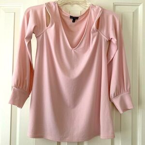Express L/S cold shoulder top comfy with stretch for comfort . Good condition